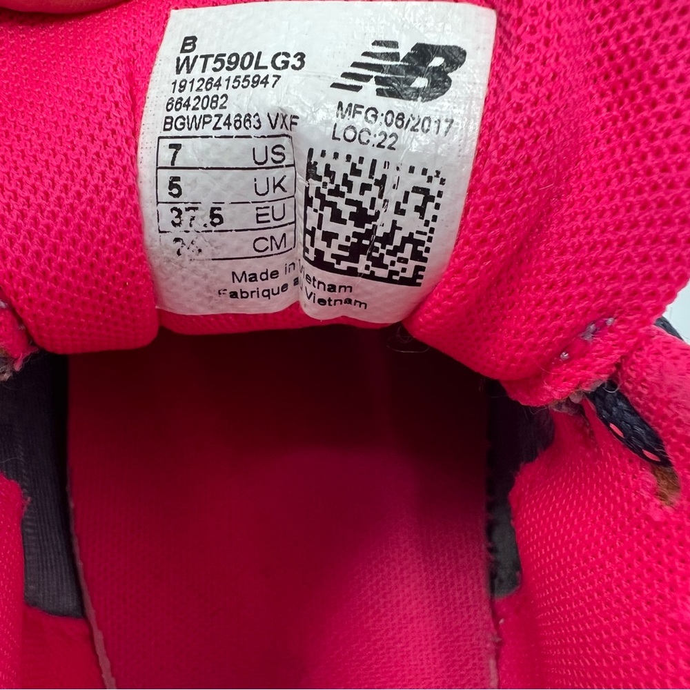 New Balance Navy Gray Pink Athletic Running Shoes - Picture 11 of 13